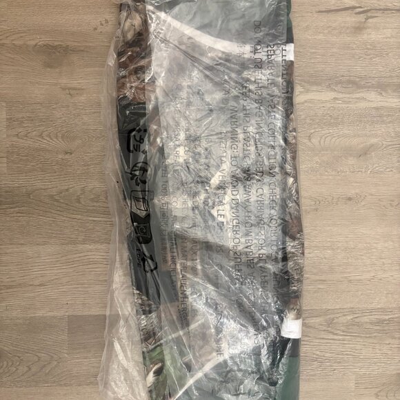 Supreme Breast Cancer Awareness Football Jersey - Picture 4 of 4